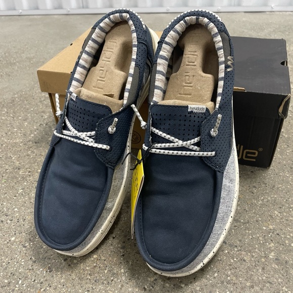 Gently Worn EUC Hey Dude Casual Welsh Ocean stylish comfortable shoes size 10 - Picture 2 of 16